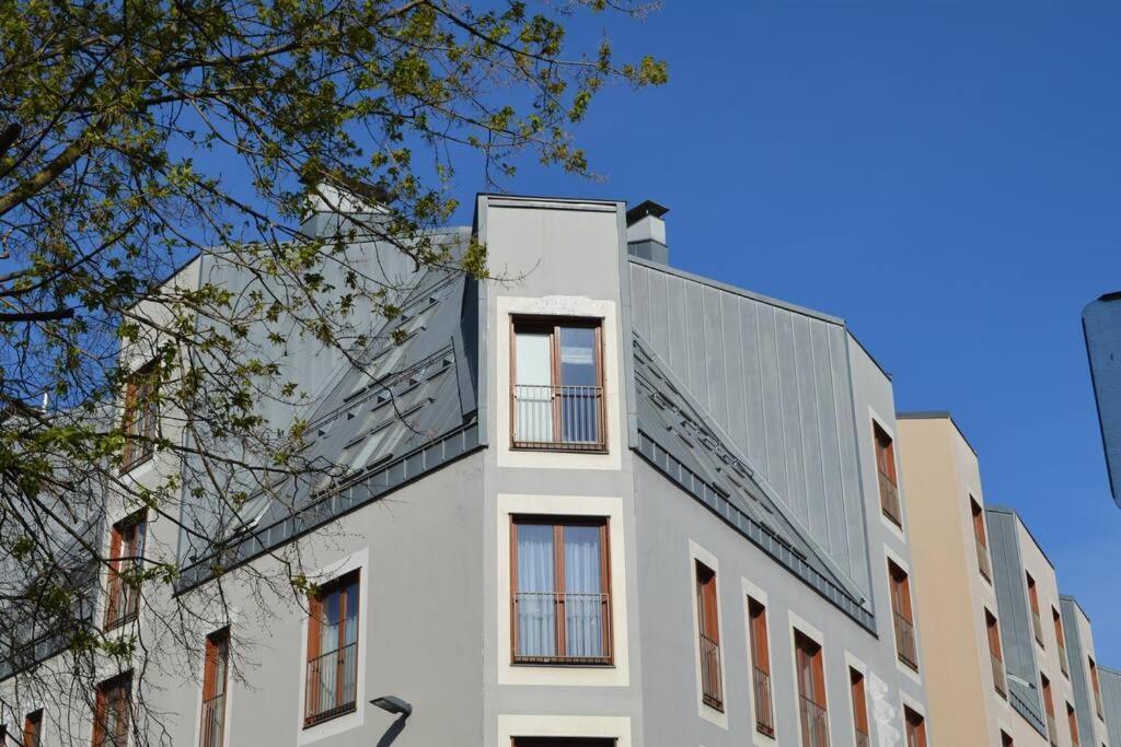 Luxury Apartment With A Balcony And View In Riga Old Town エクステリア 写真