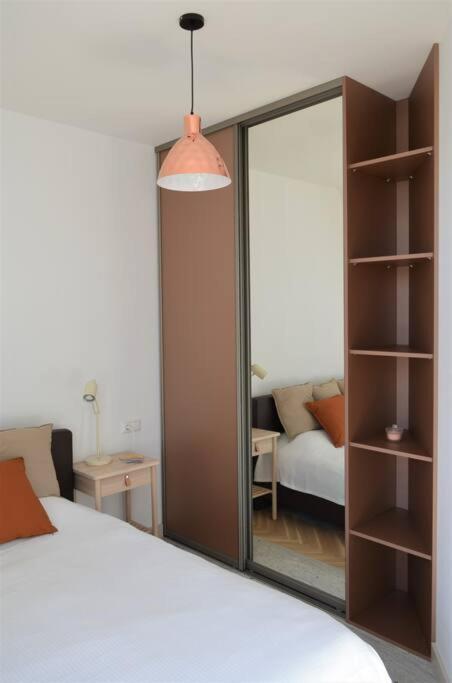 Luxury Apartment With A Balcony And View In Riga Old Town エクステリア 写真