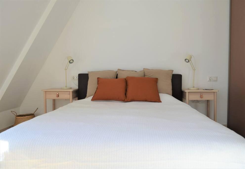 Luxury Apartment With A Balcony And View In Riga Old Town エクステリア 写真